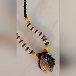 Multicolor Beaded Shell Pendant Necklace New